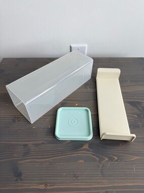 Vintage Tupperware cheese keeper